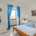 3 Bedroom Gorgeous Home In Rapallo Feriehus