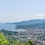 3 Bedroom Gorgeous Home In Rapallo Feriehus *
