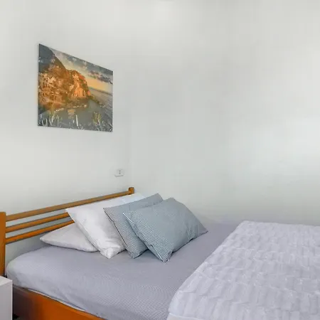 3 Bedroom Beautiful In *