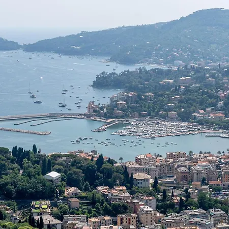 3 Bedroom Gorgeous Home In Rapallo