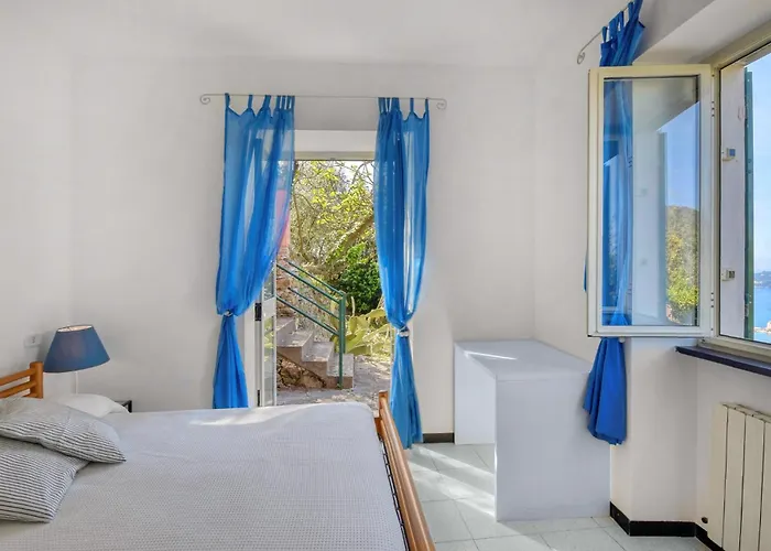 3 Bedroom Beautiful In Rapallo