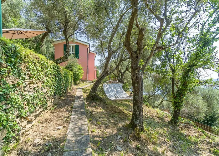 3 Bedroom Beautiful In Rapallo